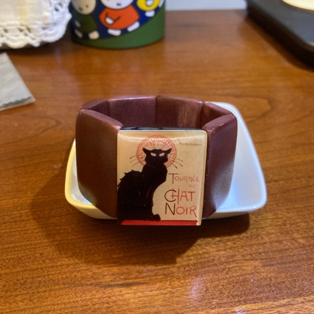 Free gift 🎁 wooden bangle from France